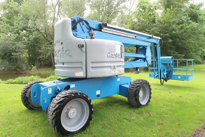 2013' Genie Z60/34 Boom Lift, Diesel, Manlift, 4x4 Drive, 60' Articulating Boom