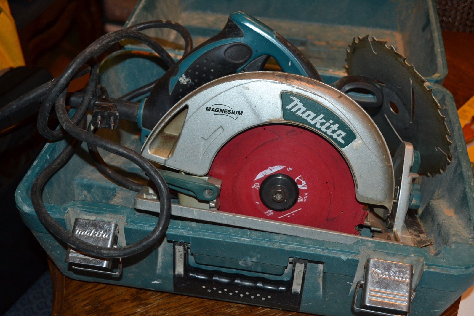 Makita 5007MG Magnesium 7-1/4