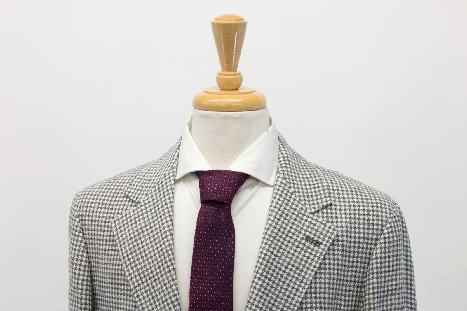 Pre-owned Brunello Cucinelli $3295  Men's Houndstooth Sport Coat With Logo Buttons A248 In Ivory + Charcoal Gray Print