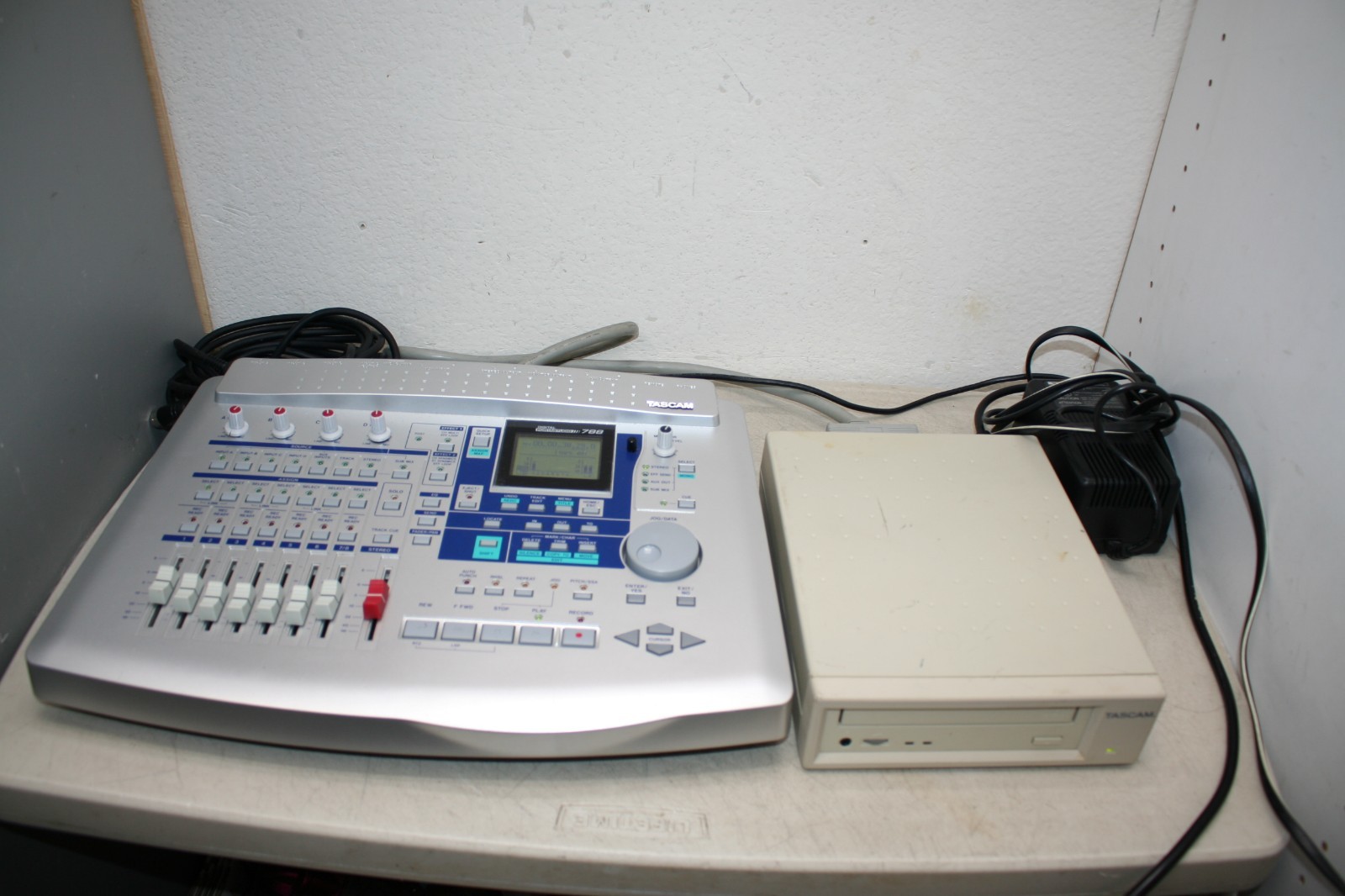 Tascam 788 Digital Portastudio Digital Recording Workstation