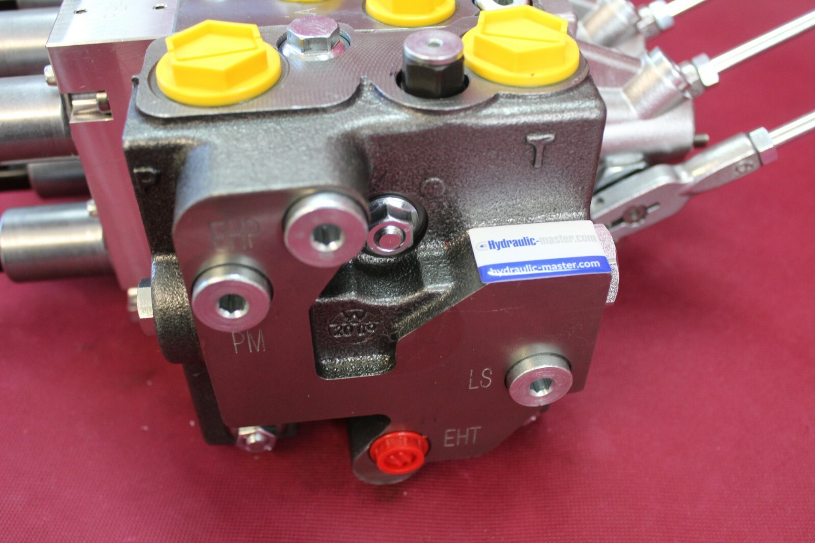 Full proportional Hydraulic valve 6 functions 120l/min 33 GPM 24 V