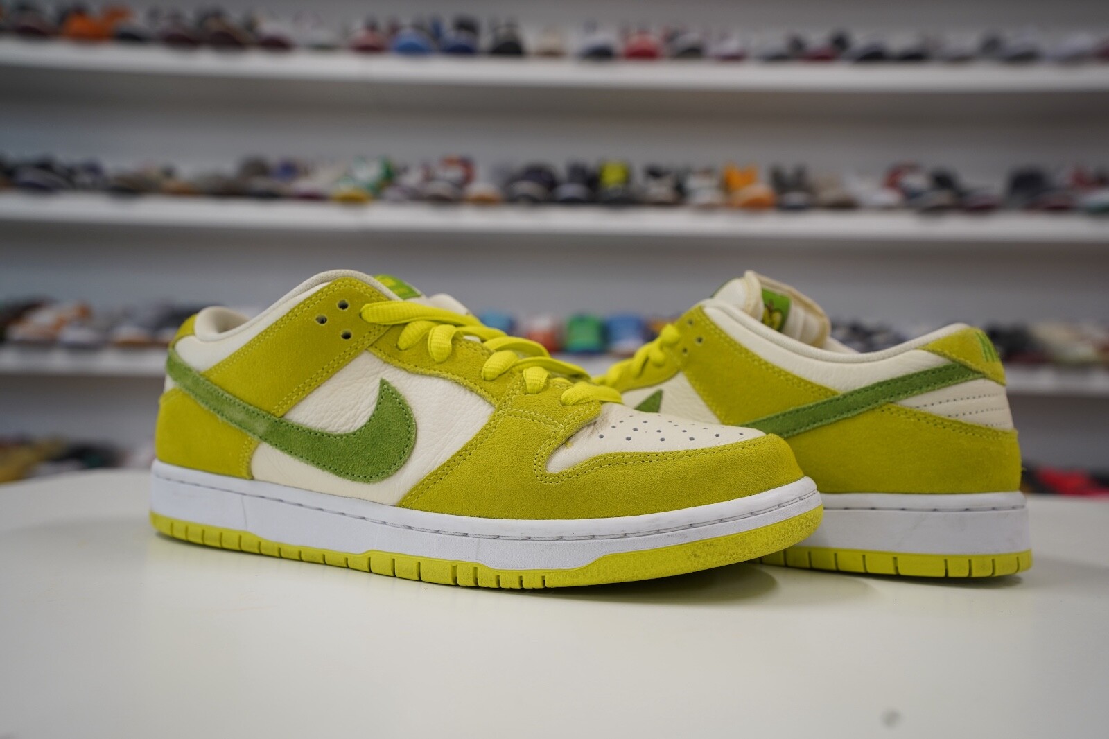 ★送料・関税込★NIKE★NIKE SB DUNK LOW GREEN APPLE★22-31cm Official Look At The Nike SB Dunk Low Green Apple