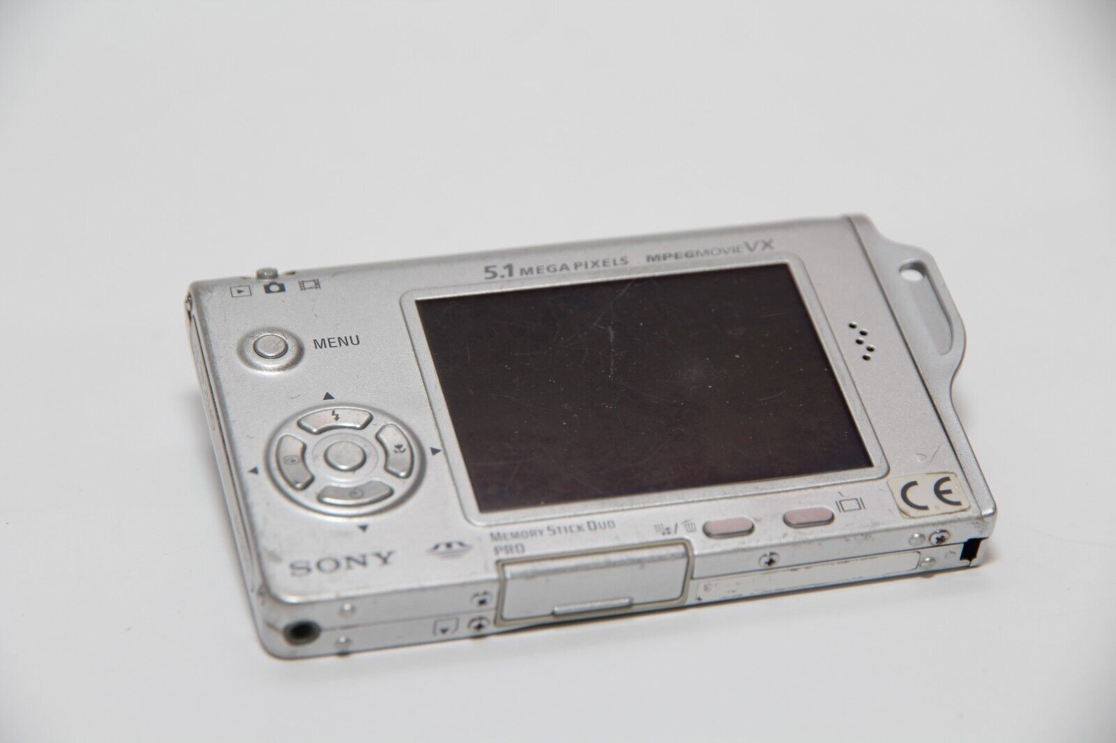 SONY DSC-T7 Cyber Shot Digital Still Camera 5.1MP Carl Zeiss SONY DSC-T7 Cyber Shot Digital Still Camera 5.1MP Carl Zeiss