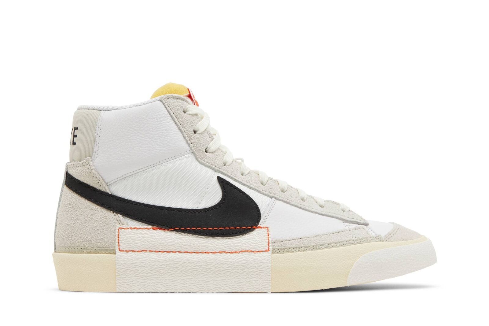 ⭐️激レア⭐️BLAZER MID SUPREME Cassette Playa The new Supreme x Nike SB Blazer Mid are crazy