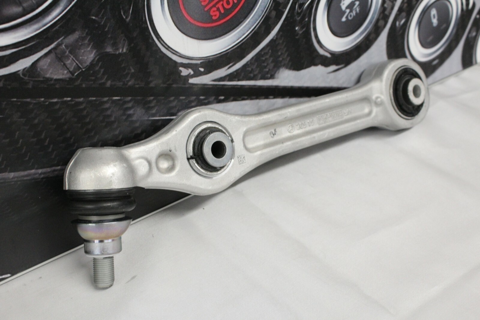 Genuine MercedesBenz W205 CClass LH FRONT Suspension Thrust Arm