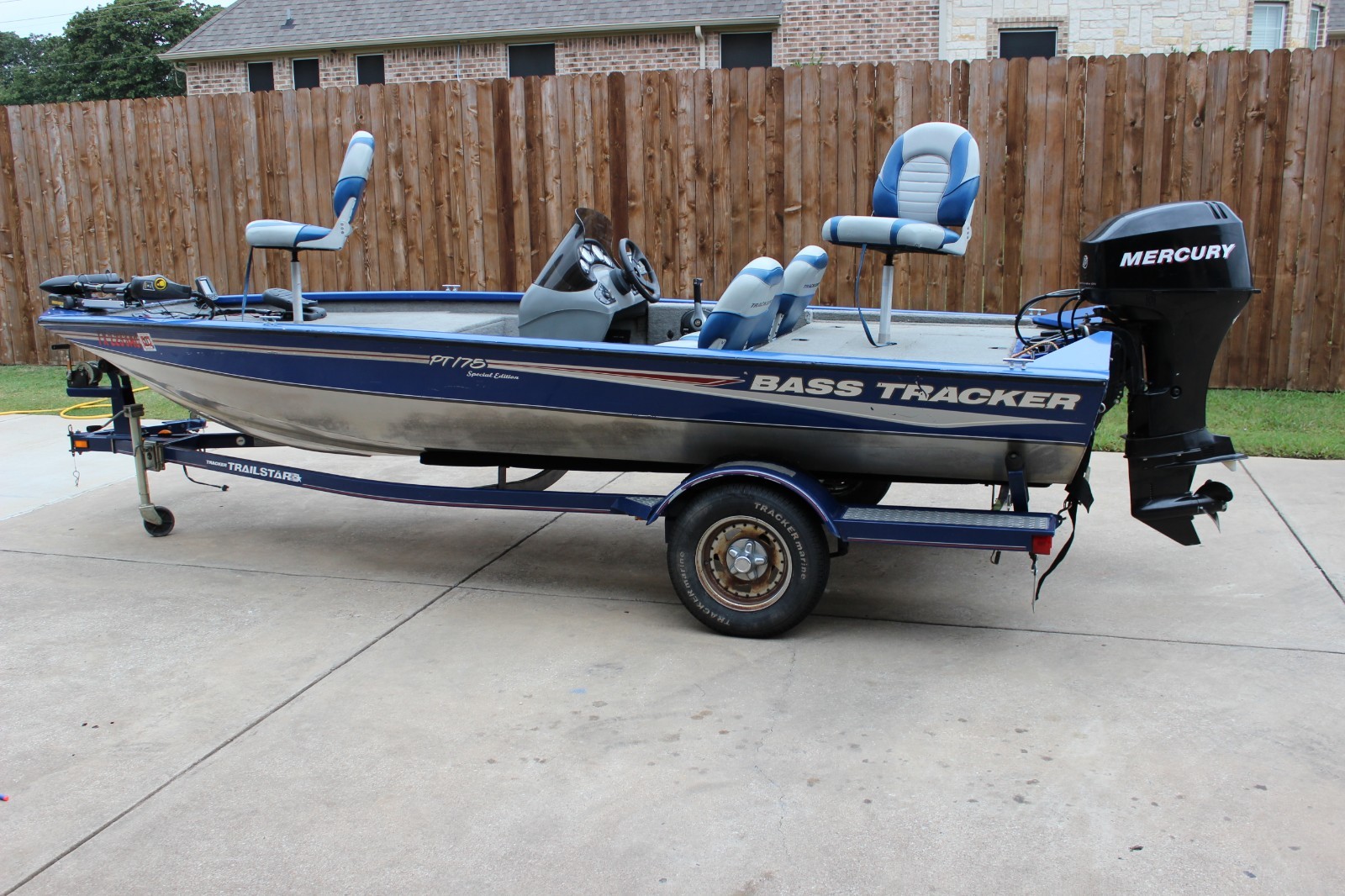 2006 Tracker Pro Team 175 W/40hp Mercury 4 Stroke 58 hours
