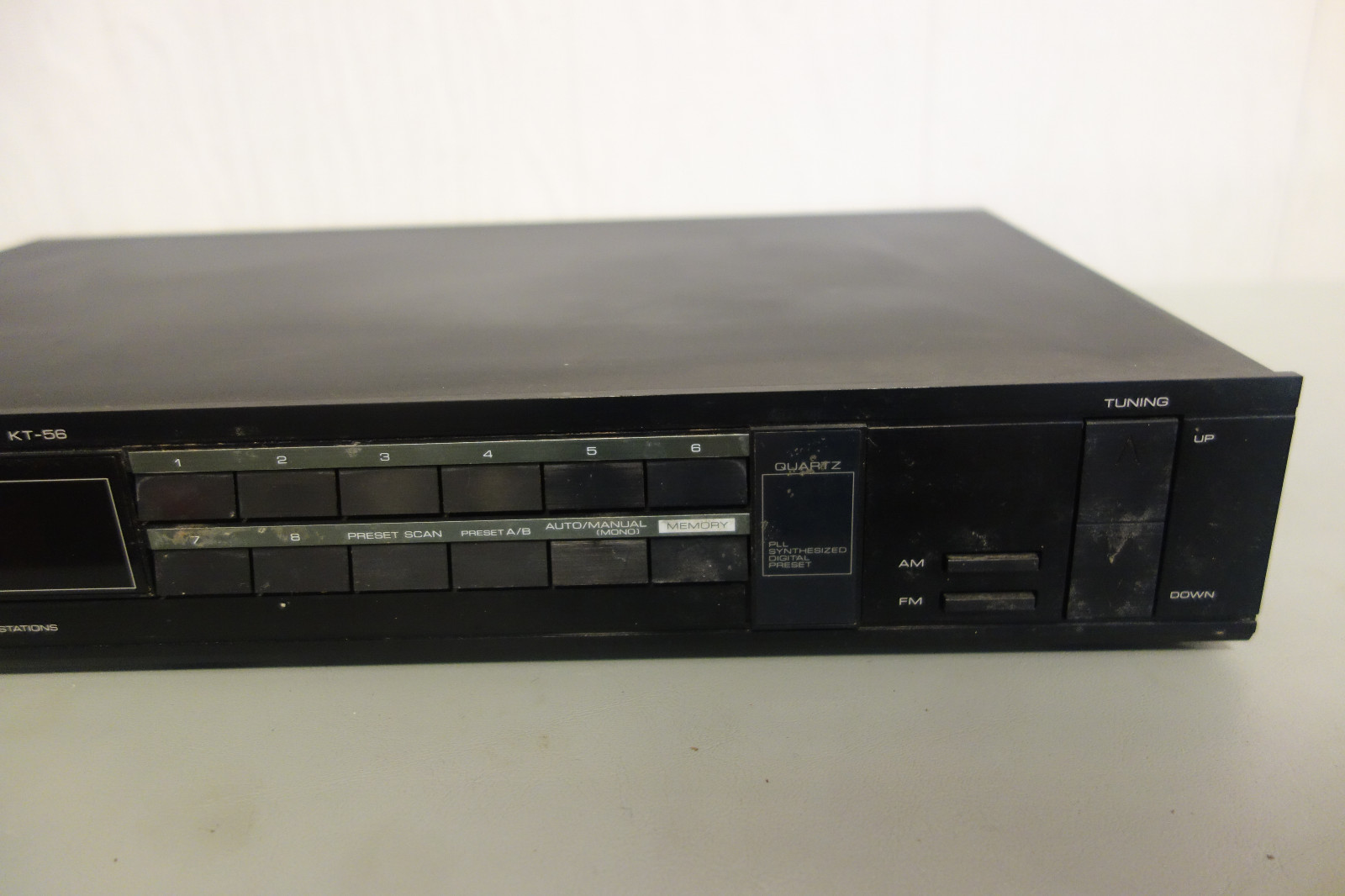 Vintage Kenwood KT-56 Synthesizer Tuner FM AM Radio Stereo