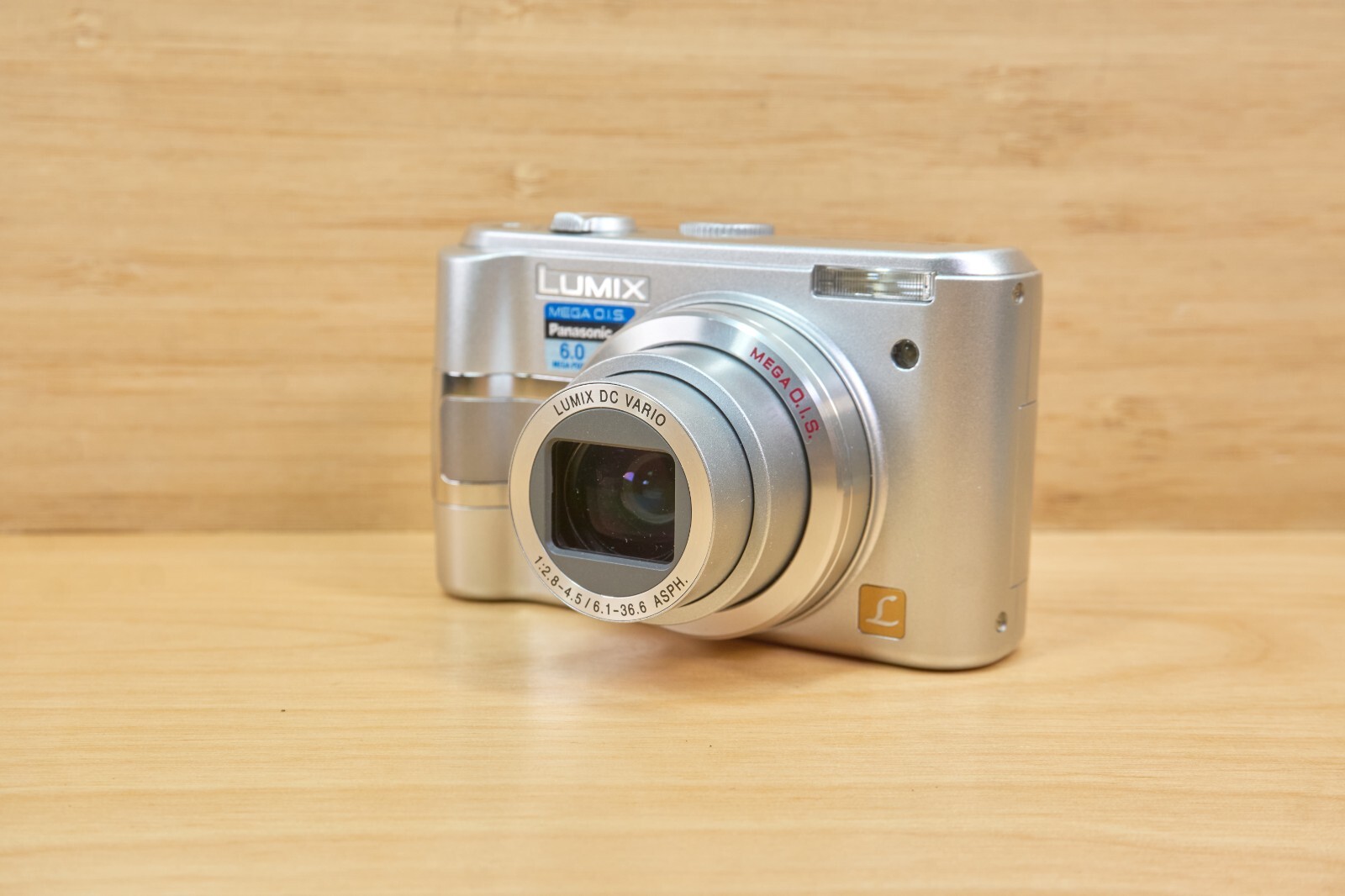 【S2342】 Panasonic LUMIX DMC-LZ5 パナソニック Amazon.com : Panasonic Lumix DMC-LZ5S 6MP Digital Camera