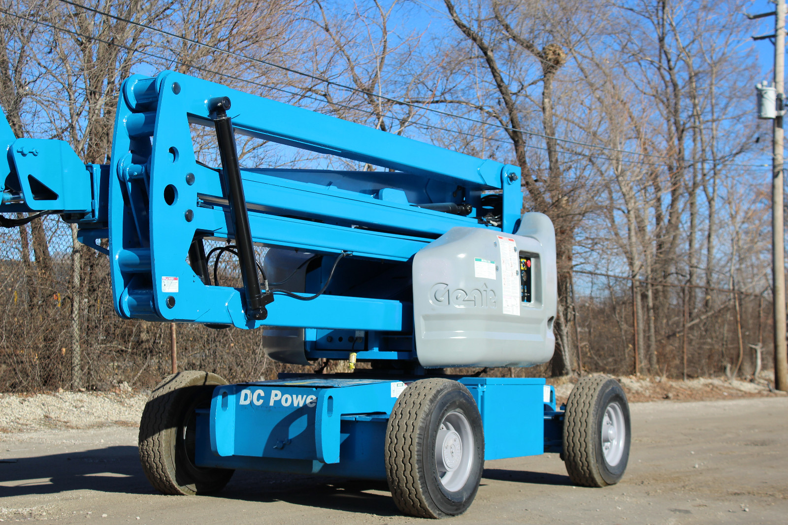 2007 GENIE Z45/25J DC ELECTRIC ARTICULATING BOOM LIFT WITH JIB GENIE AERIAL LIFT