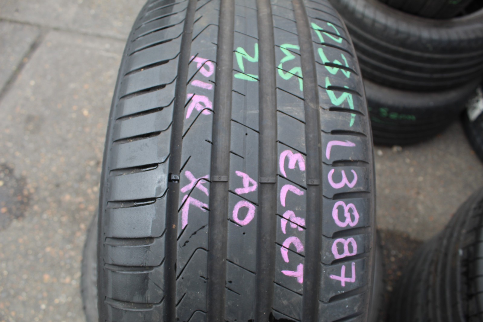235 45 21 Pirelli, Scorpion, XL AO EV 101T x1 Single Tyre 5.8mm (F1_tyres) L3887