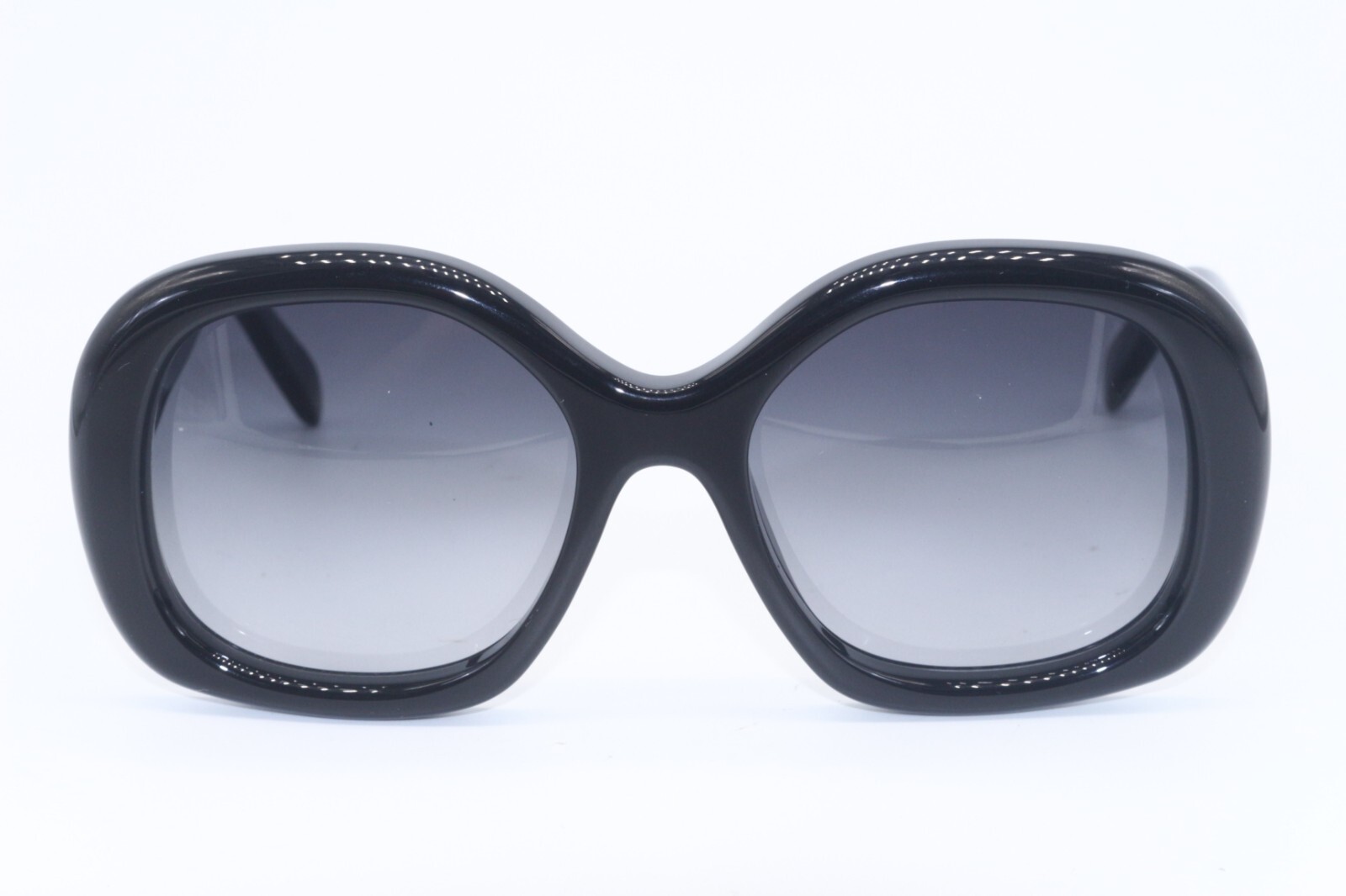 Pre-owned Celine Cl 40163i 01b Black/grey Gradient Lenses Authentic Sunglasses 55-19 In Gray