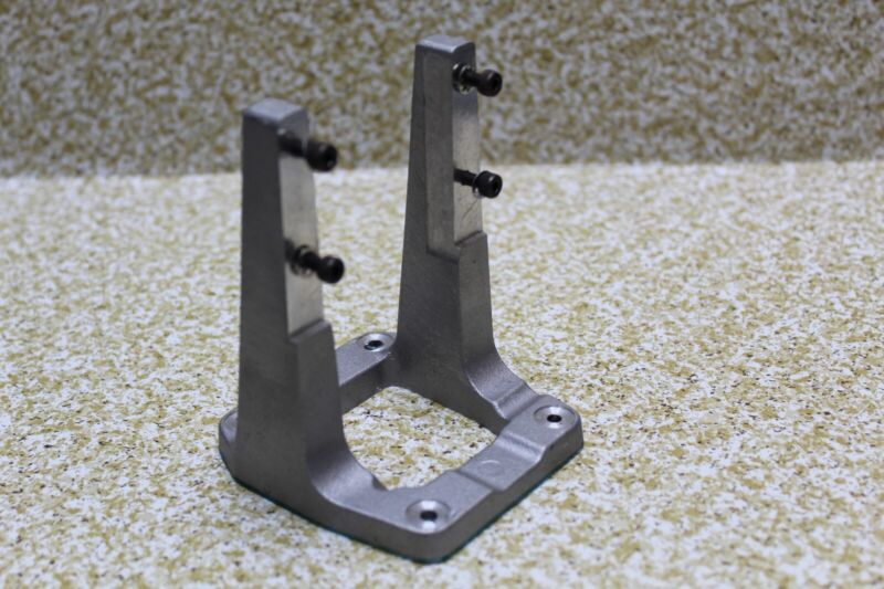 Universal RC Engine Mount Size SEE PICS Mounts & Misc. Engine Accessories
