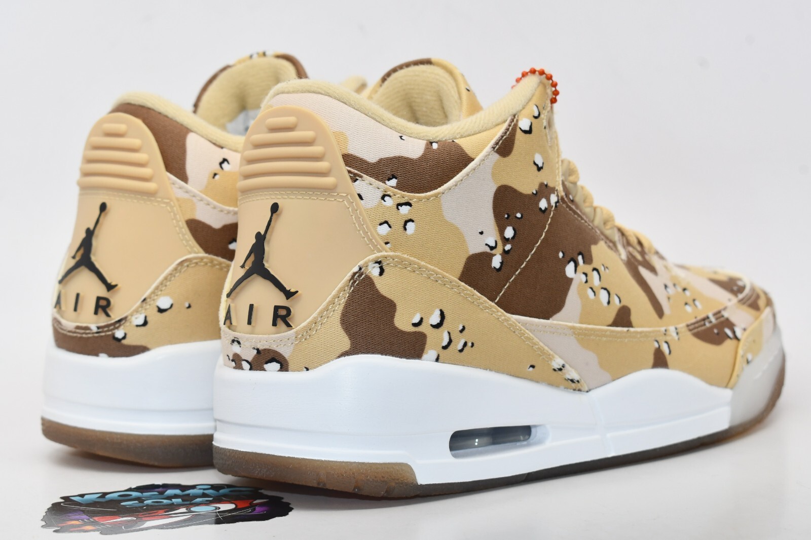 Pre-owned Jordan Women Air  3 Retro Wnba Desert Camo Style Hm4301-200 Size 11.5 In Multicolor