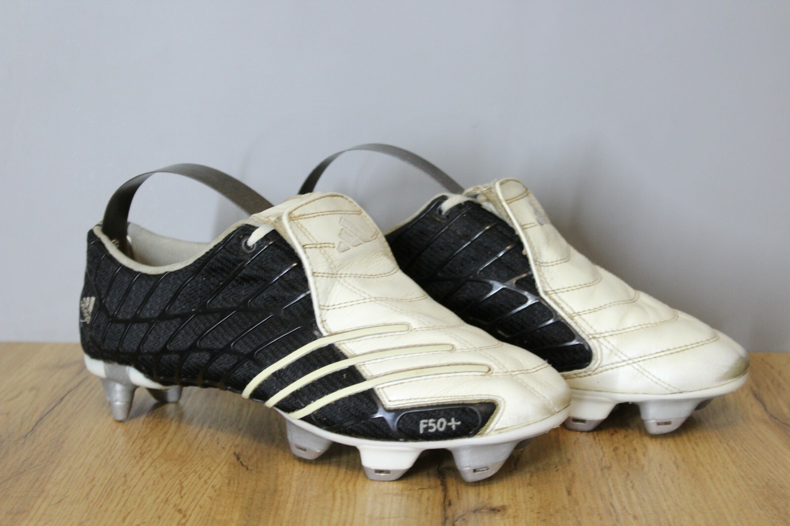 adidas predator football boots 2004