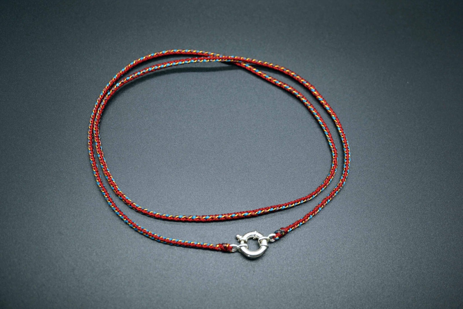 アクセサリー DOUBLE BEAM LINK ON SILKY CORD NECKLACE Double Beam Link with White Pavé Diamonds on Silky Cord