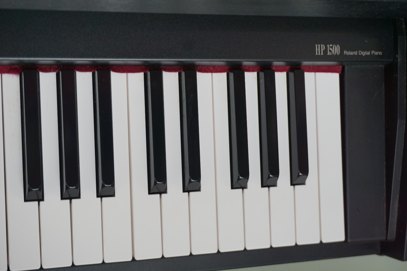 Roland HP-1500  88 key Digital Piano *Used* Local Pickup