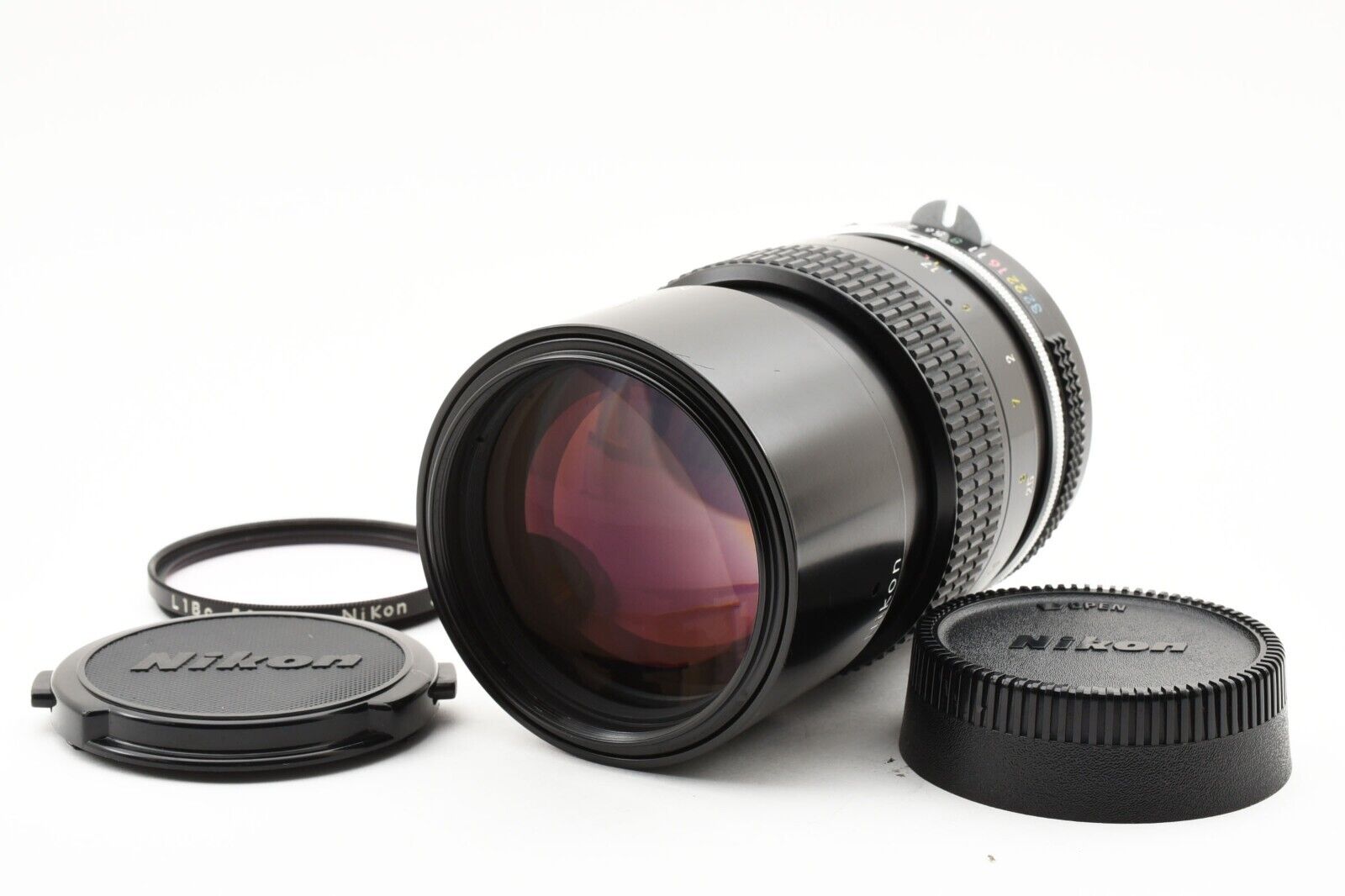 NIKON AI NIKKOR 135mm F/2.8 MF Telephoto Lens For F Mount NIKON AI NIKKOR 135mm F/2.8 MF Telephoto Lens For F Mount