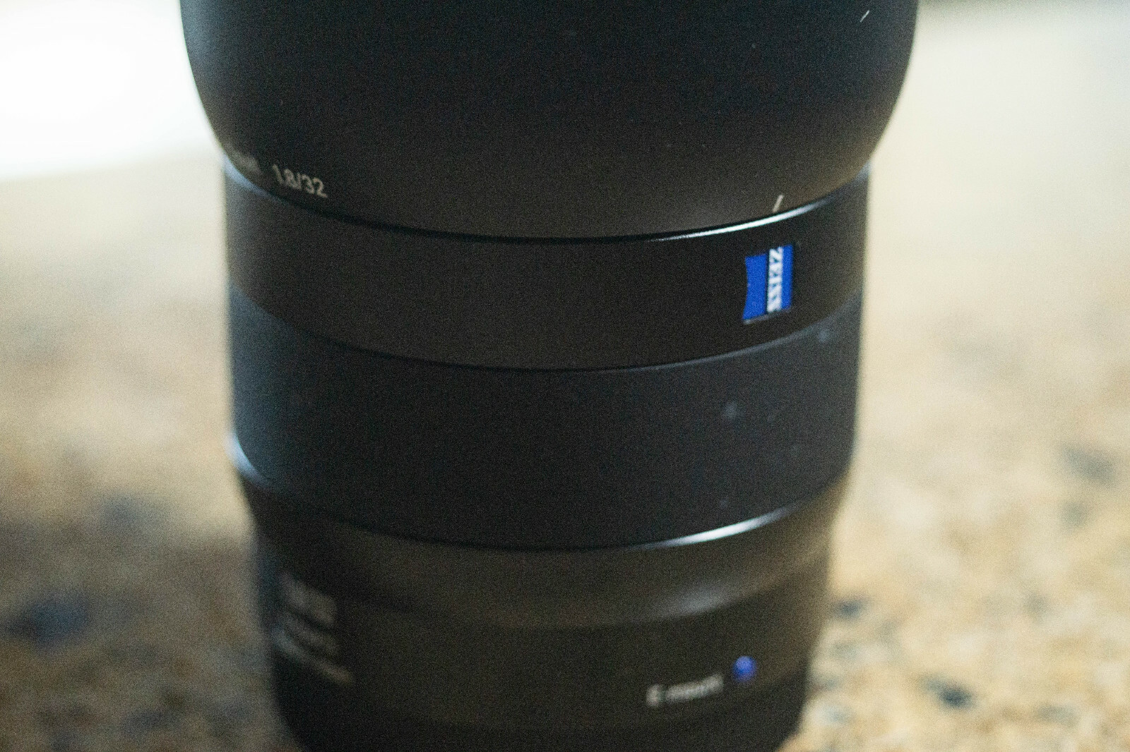 Zeiss Touit 32mm f/1.8 Sony E Mount