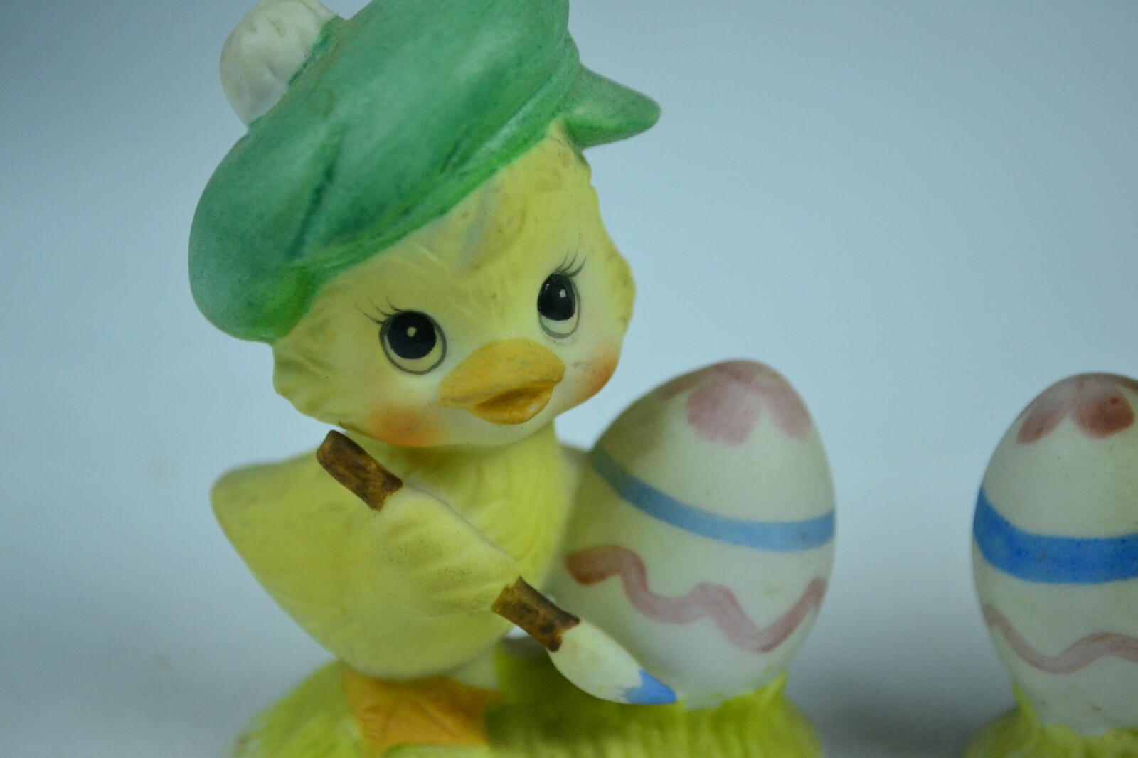 Vintage Pair of Lefton China Hand Painted Easter Chicks Painting Eggs