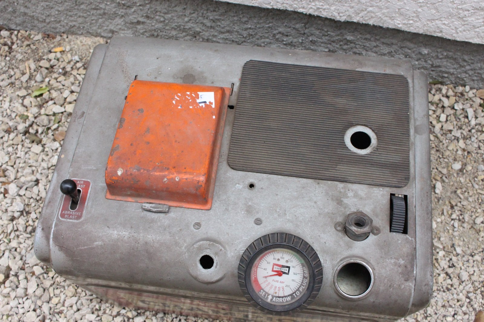 Vtg 50s CHAMPION SPARK PLUG SERVICE CENTER Auto Garage Cleaner Tester Shop Tool