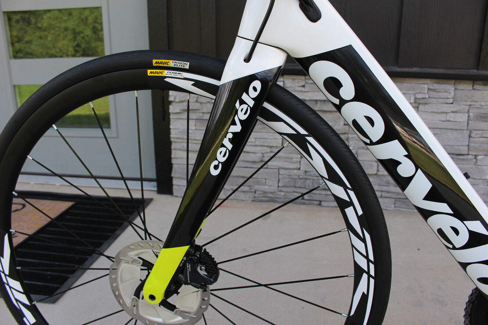 56 cm - 2018 Cervelo S3 - Disc- Ultegra- 18lbs - $5,000 56 cm - 2018 Cervelo S3 - Disc- Ultegra- 18lbs - $5,000
