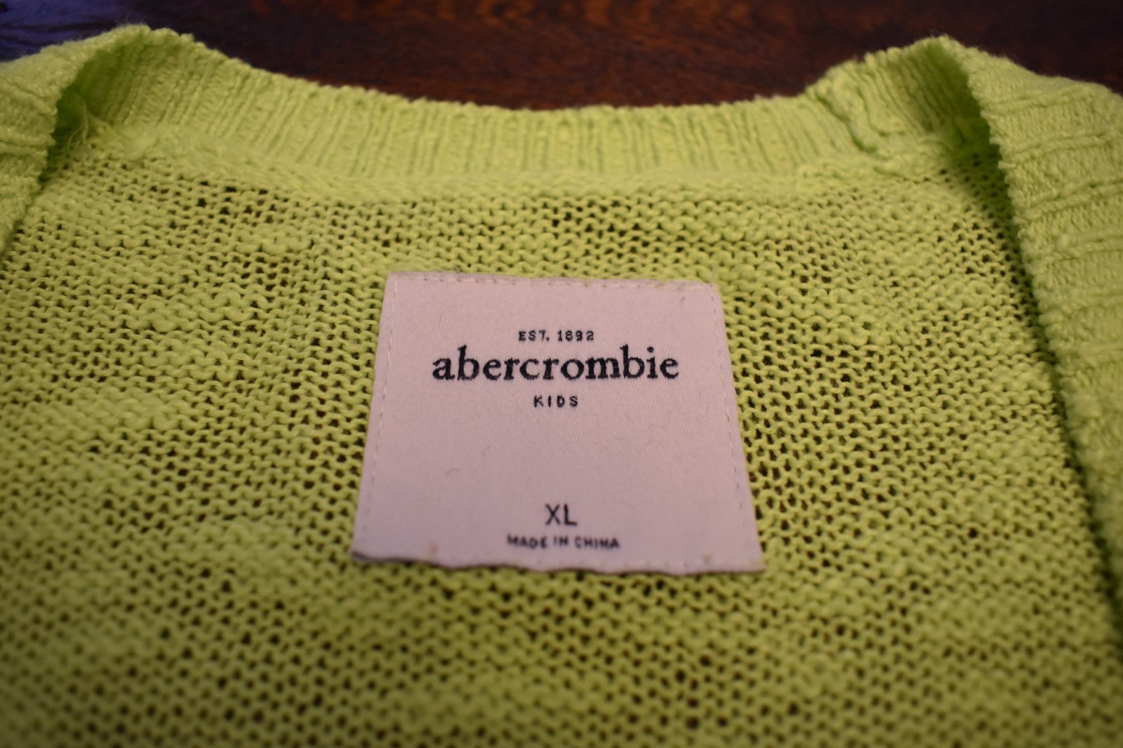 Girls abercrombie SZ XL long sleeve button down pocket front sweater LIME GREEN