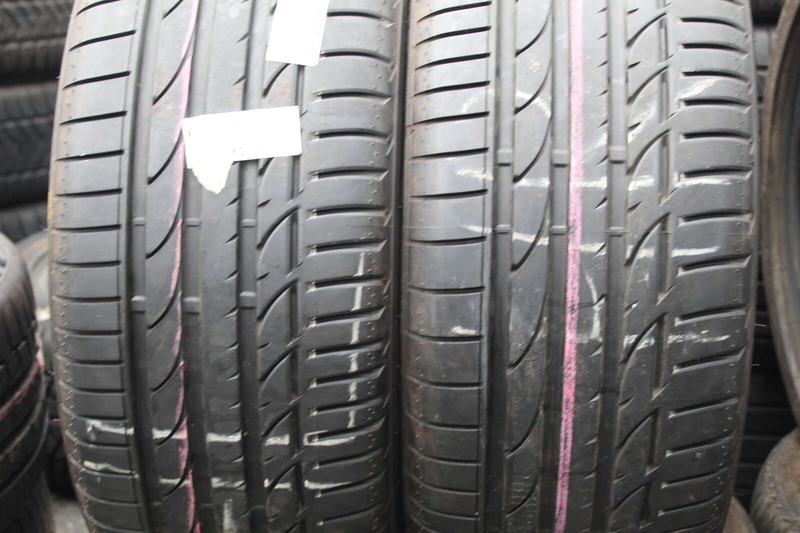 235 40 19 Bridgestone, Potenza S001, XL R01 96Y x2 A Pair 6.2mm (F1_tyres) L3544