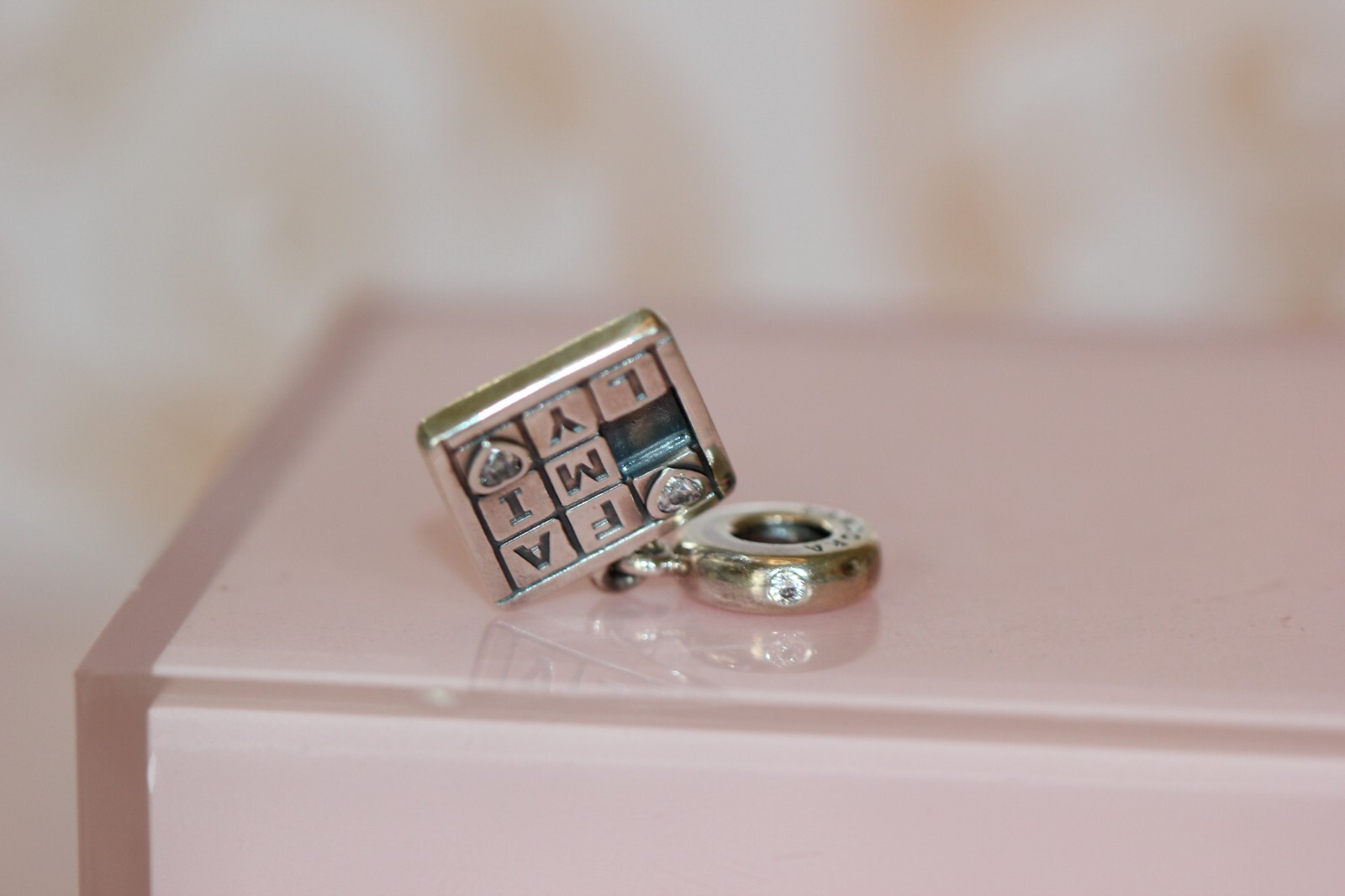 New PANDORA FAMILY GAMES CHARM CZ 797626CZ BAGTAG AND BOX