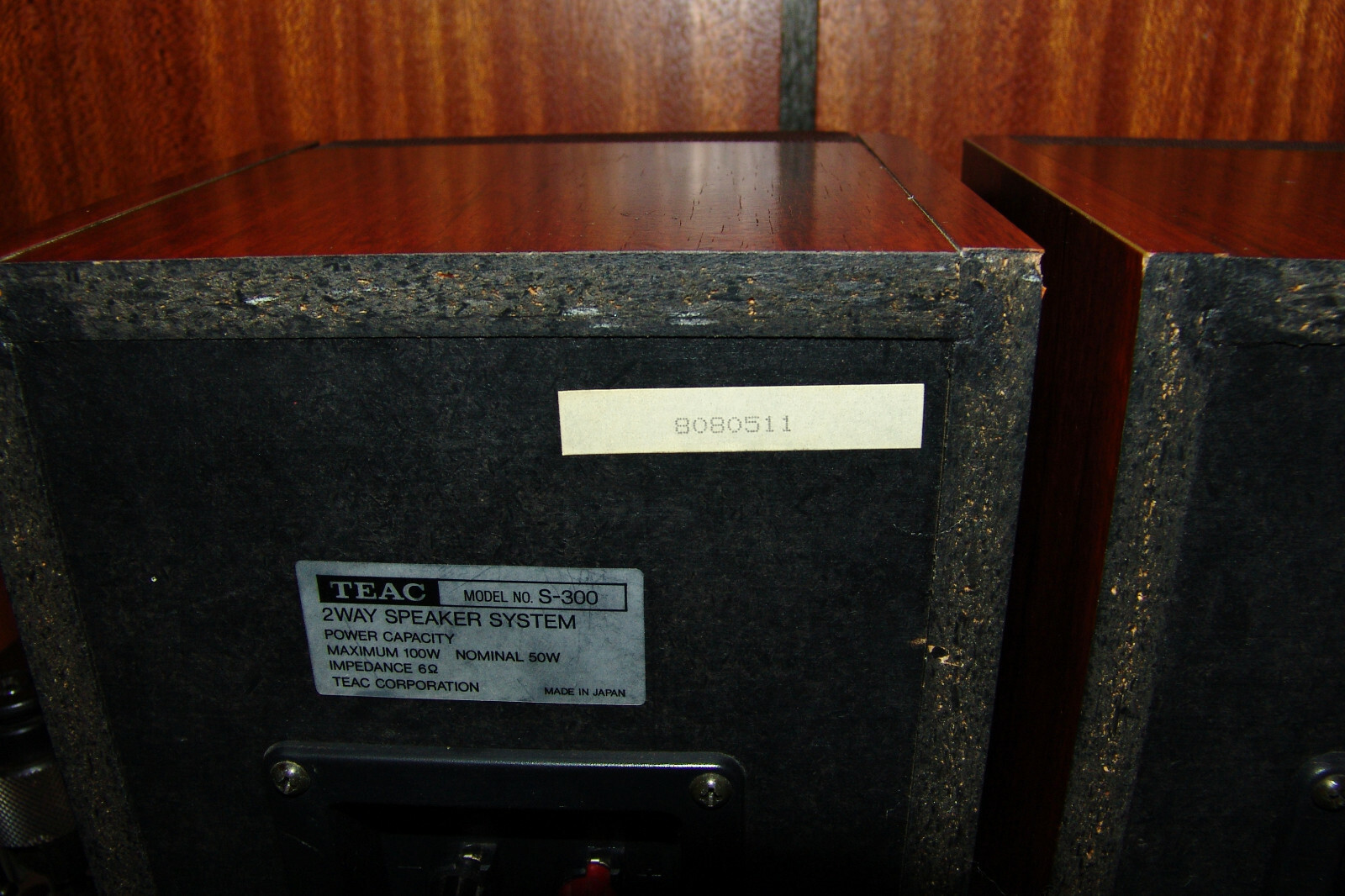 TEAC S-300 BOOK SHELF SPEAKERS WITH WALLMOUNT STANDS BARELY USED