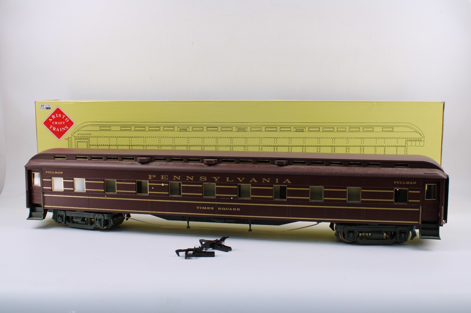Aristo Craft G Scale ART-31801 Pullman HW Passenger Car Penns. Time Square