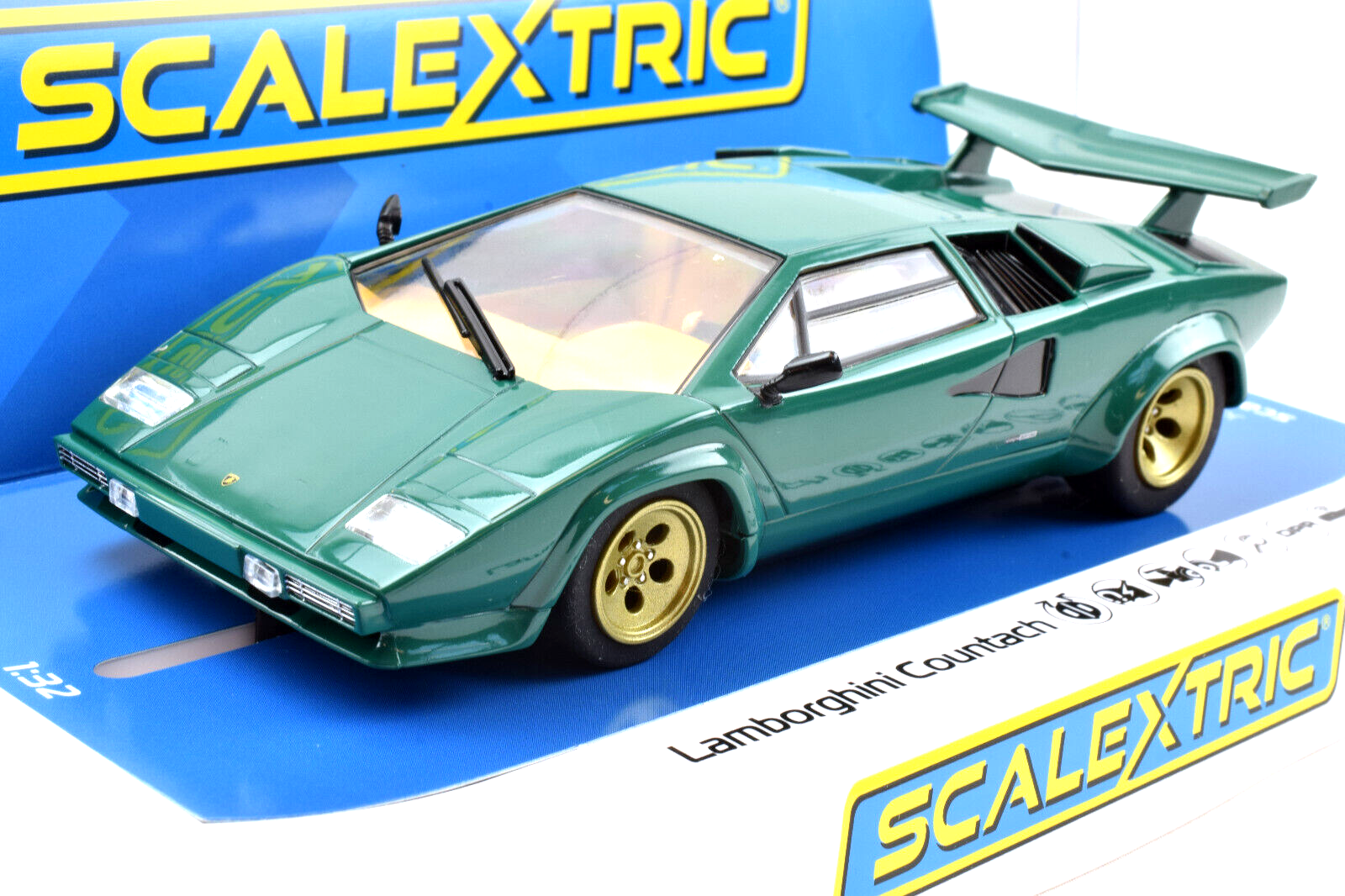 Scalextric Verde Pino Green Lamborghini Countach DPR Lights 1/32 Slot Car C4500