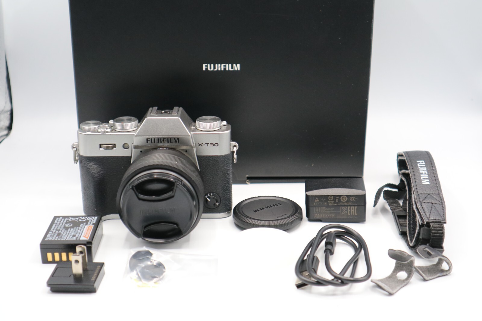 富士フイルム(FUJIFILM) XT30本体 Amazon.com : Fujifilm X-T30 Mirrorless Digital Camera