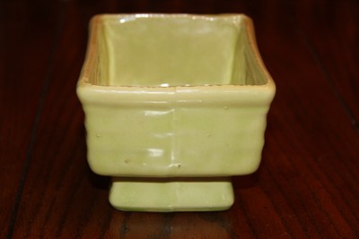 Vintage Ceramic Planter on short pedestal - Basket Weave Pattern Classic