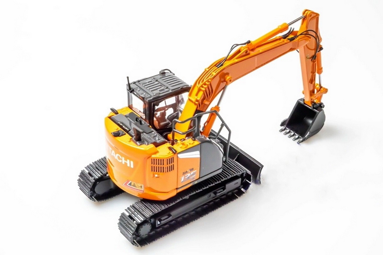 1/50 Hitachi ZAXIS 135US-7 Compact Excavator Metal Tracks