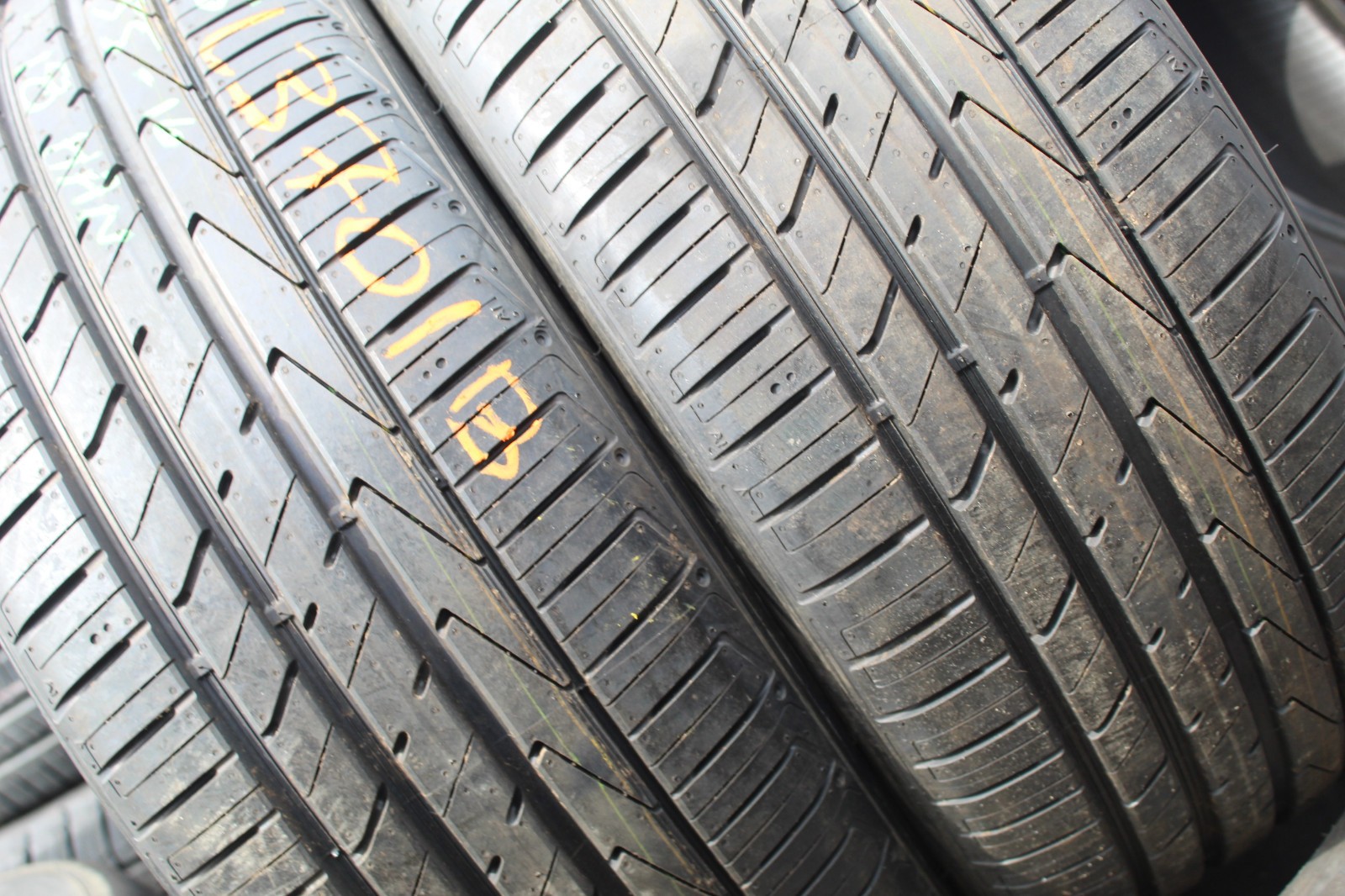 New 235 55 18 Hankook, Ventus S1 Evo 2 SUV, 100V, x1 Tyre (F1_tyres) L3701