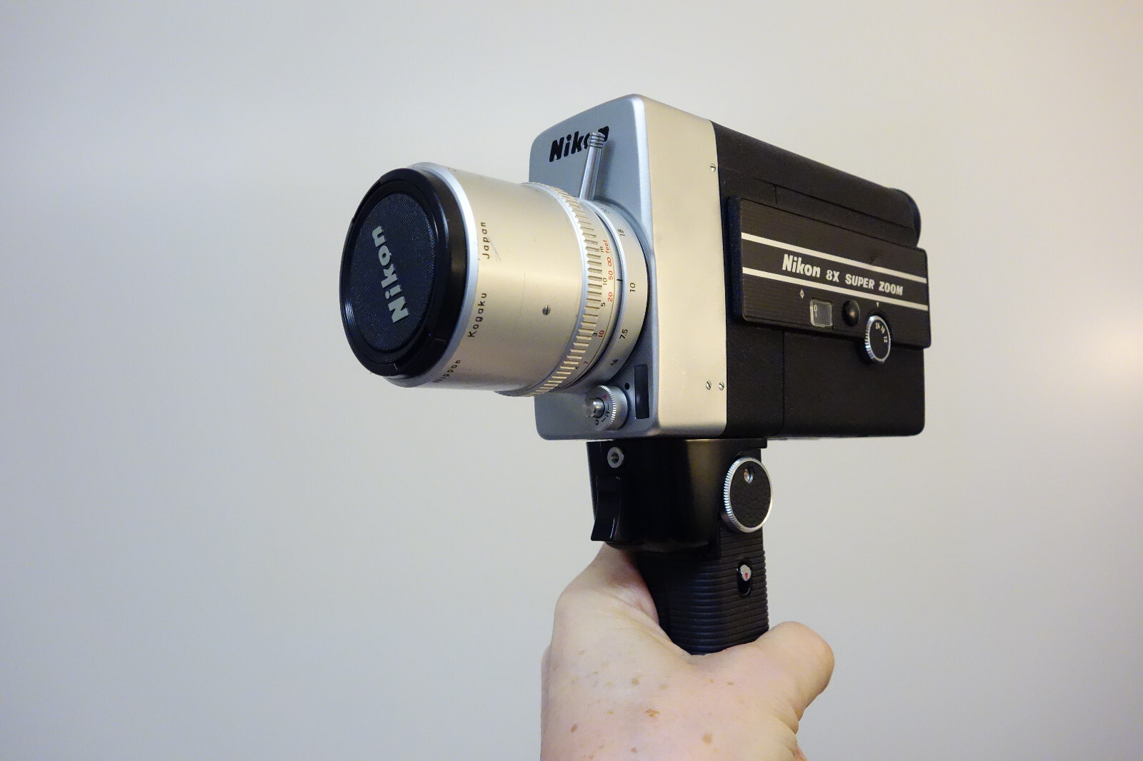 動作　Nikon 8X SUPER ZOOM Nikon 8x super zoom super 8 camera Turns On Read | eBay