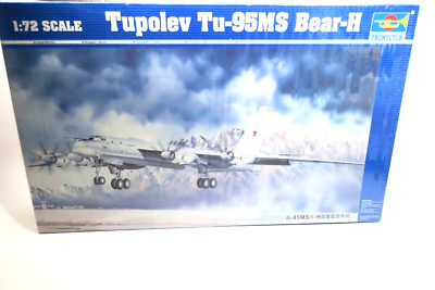 Trumpeter 1/72 Tupolev Tu-95MS Bear H Soviet Bomber Plastic Model Kit 01601