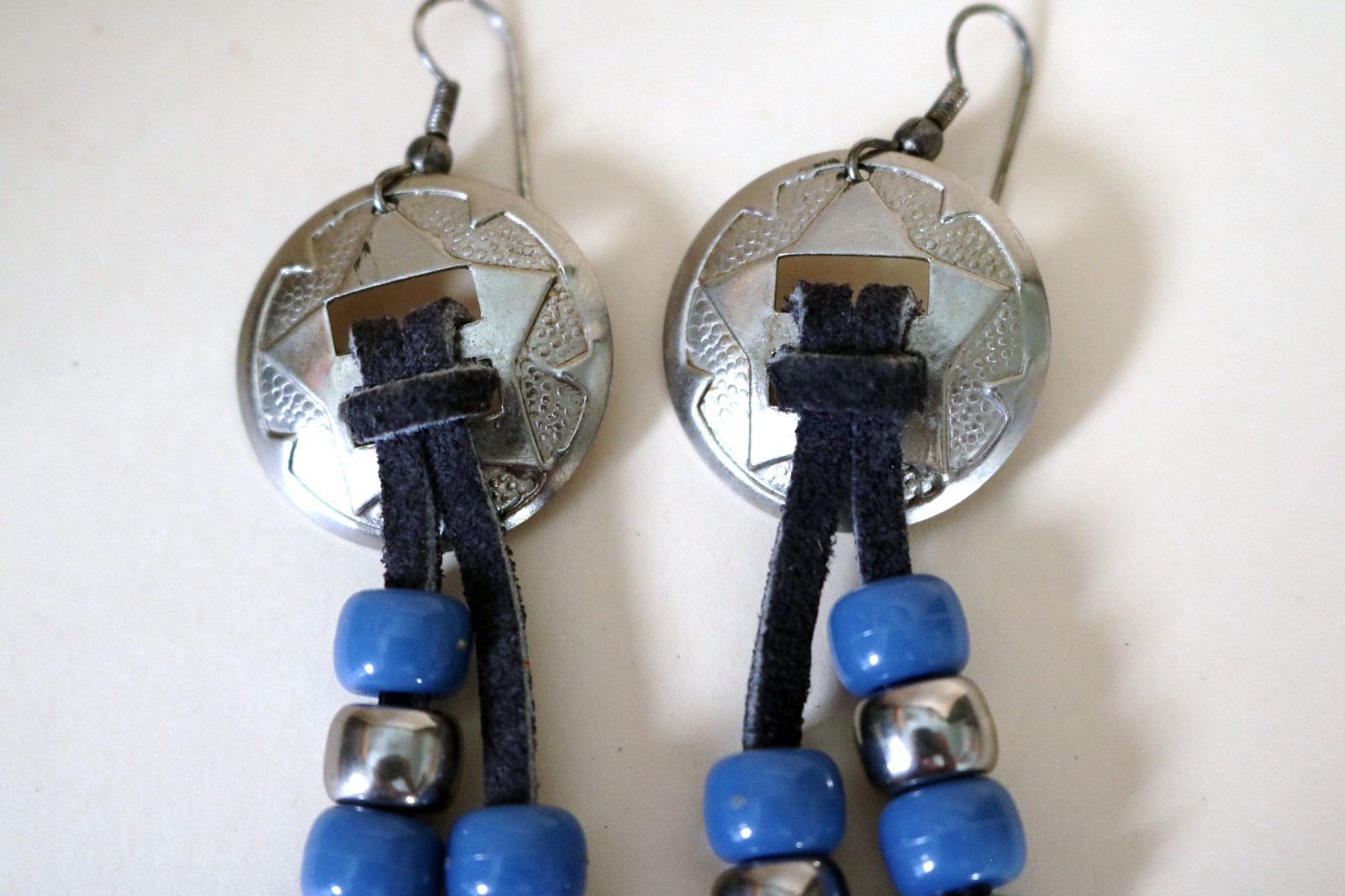 Vintage Pierced Southwest Earrings Blue Silver Beads Suede Silvertone Conch