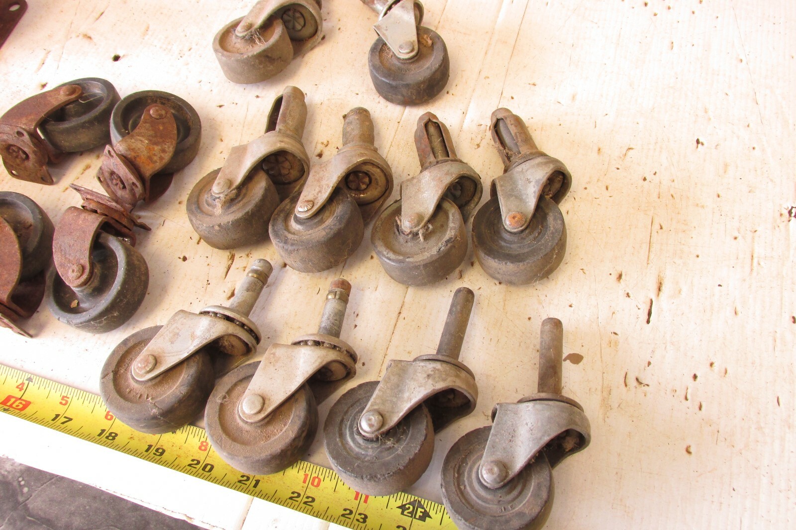 19  OLD & VINTAGE   CASTER WHEEL + WHEELS