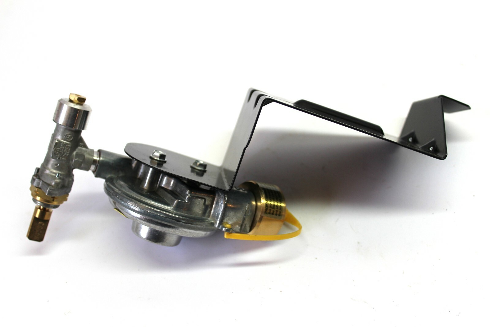 Valve and Regulator for Weber Q1000