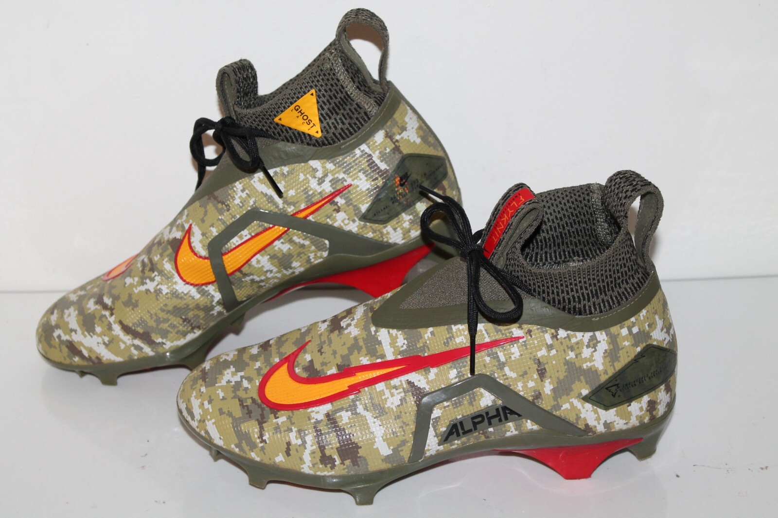 Nike Travis Kelce Alpha Menace Elite 3 Football Cleats