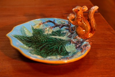 GEORGE JONES MAJOLICA SQUIRREL DISH