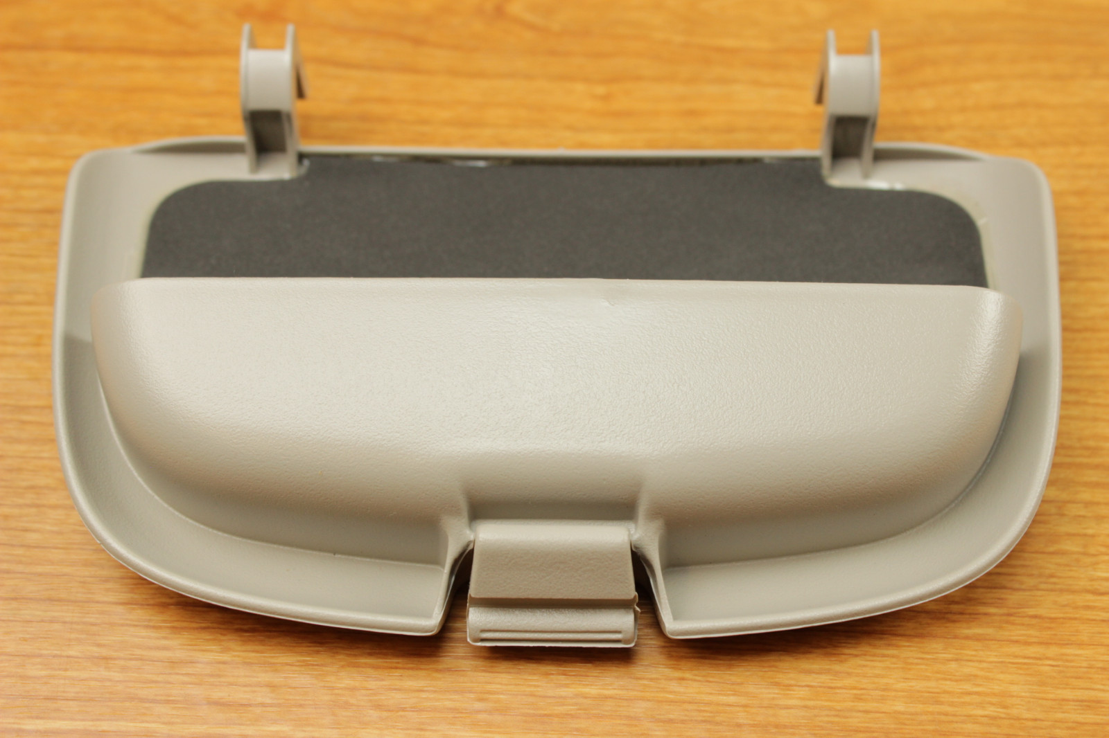 For 9901 DODGE RAM 1500 9902 2500 3500 Overhead Console Sunglass