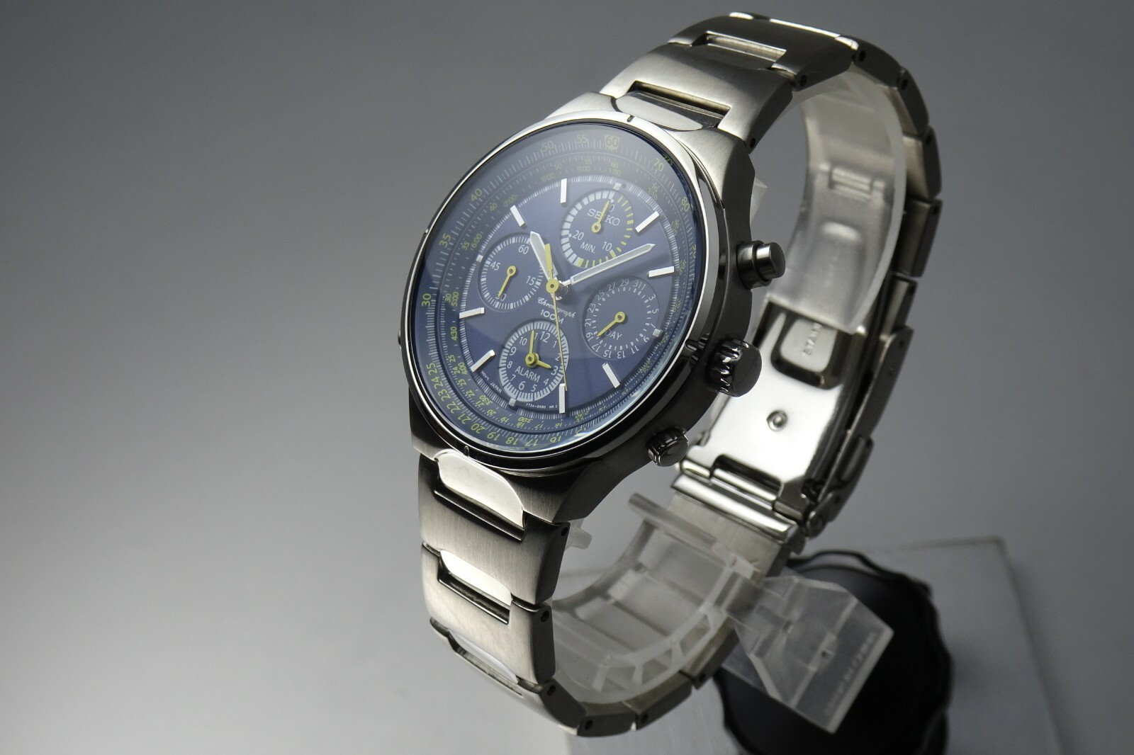 small seiko chronograph