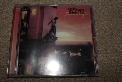 10CC   TEN OUT OF 10  CD ALBUM , REMASTERED + 7 BONUS TRACKS