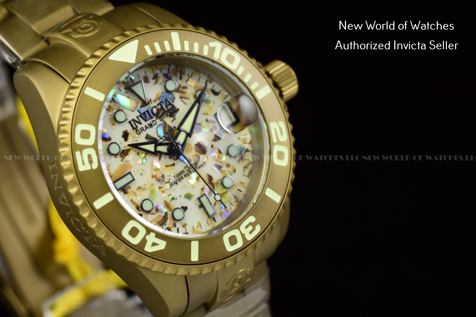 Pre-owned Invicta Women's Pro Diver 38mm Beige Dial Automatic Khaki Bracelet Watch