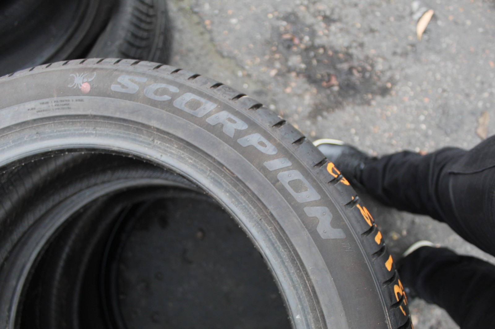 New 255 45 19 Pirelli, Scorpion TM, 100V, x2 A Pair (F1_tyres) FO L3115