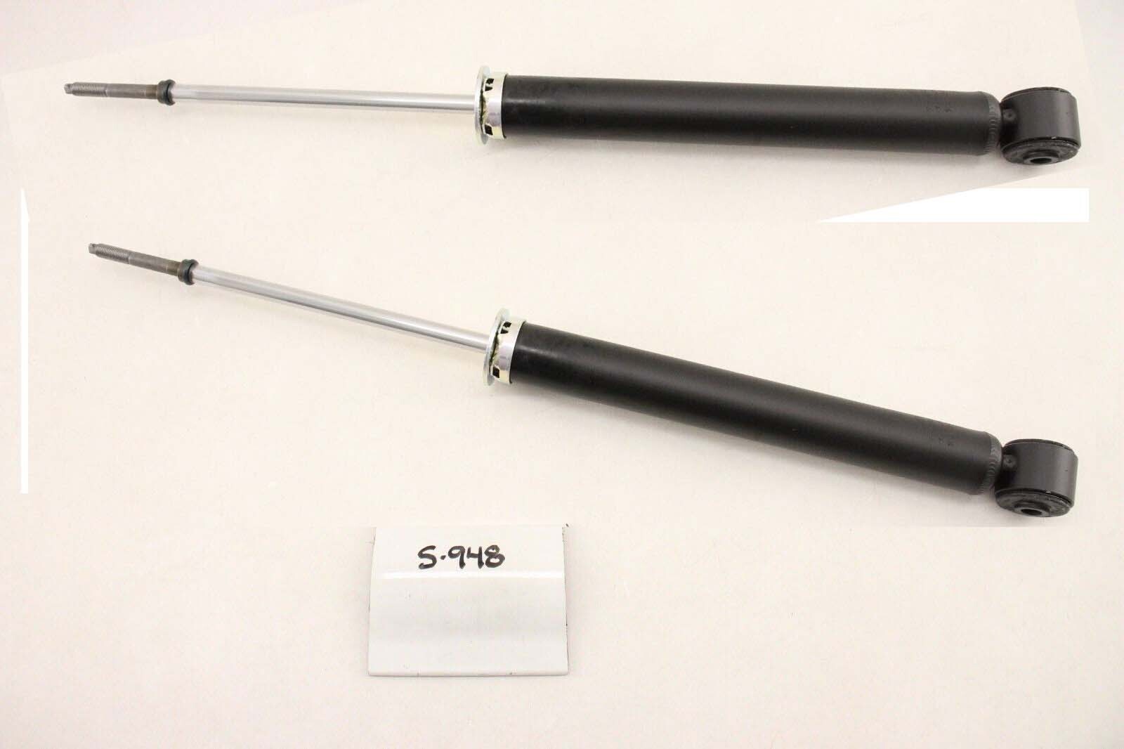 リョウコ 　④ New OEM Mitsubishi Rear Shock Absorber Grandis 4162A4145