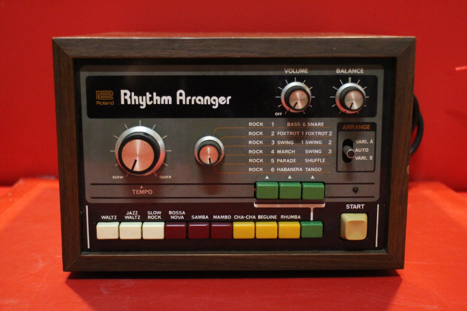 アンプ Roland Rhythm Arranger JonDent - Exploring Electronic Music: Roland TR-66 Rhythm