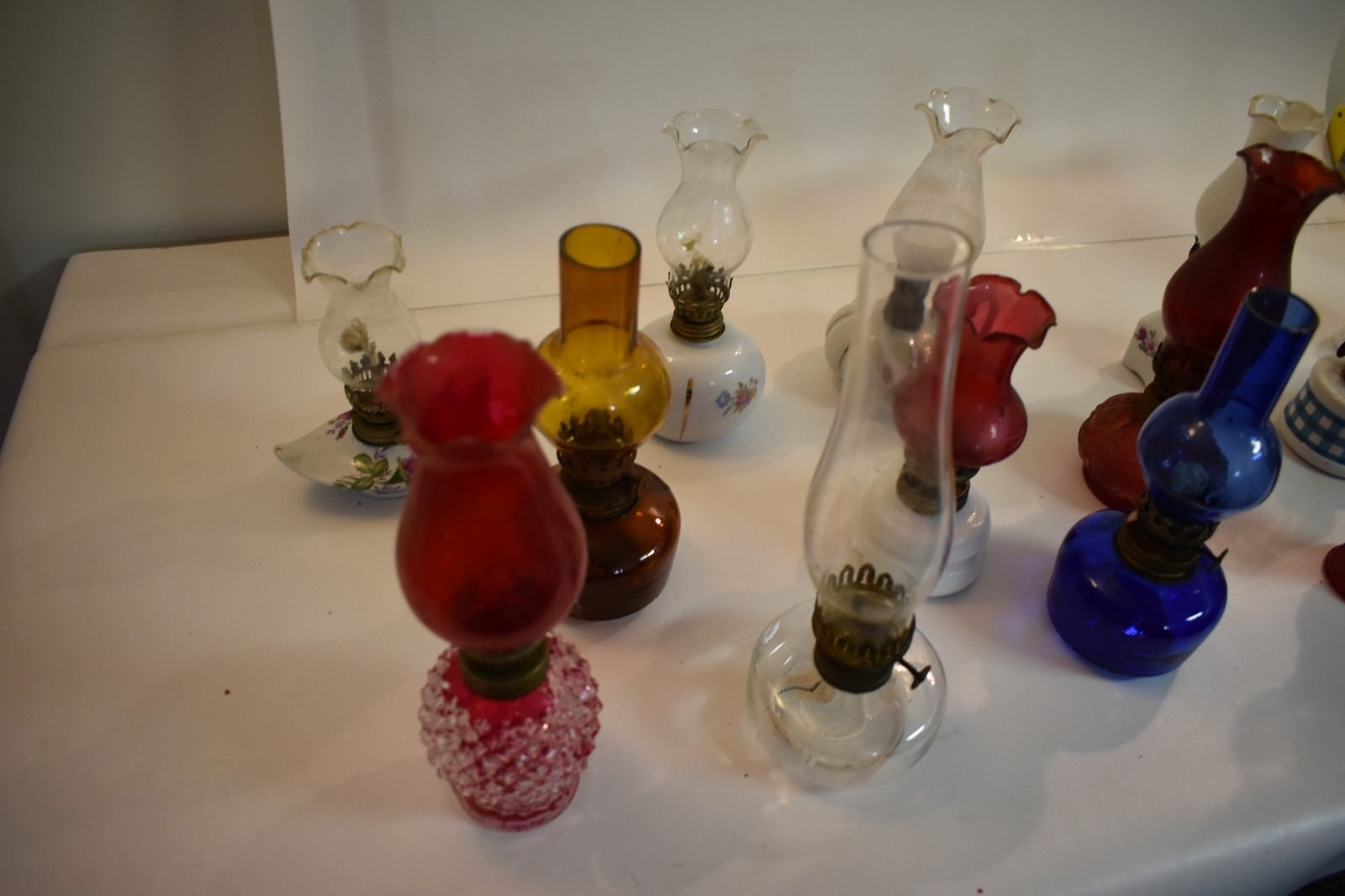 Huge Lot Of 15 Vintage Antique Milk / Glass Miniature Oil Lamps Colored Clear US